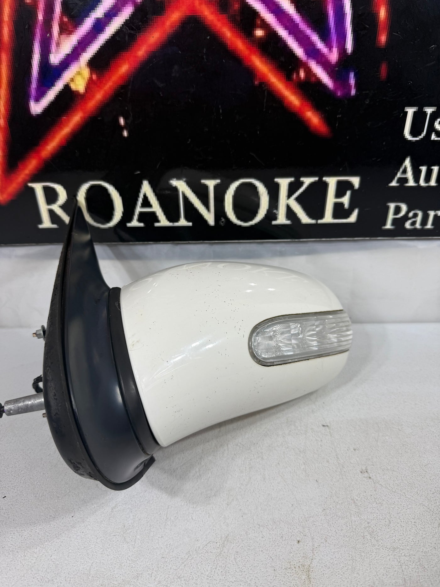 2002-2005 Mercedes-Benz ML320 Left Driver LH Side Mirror White OEM