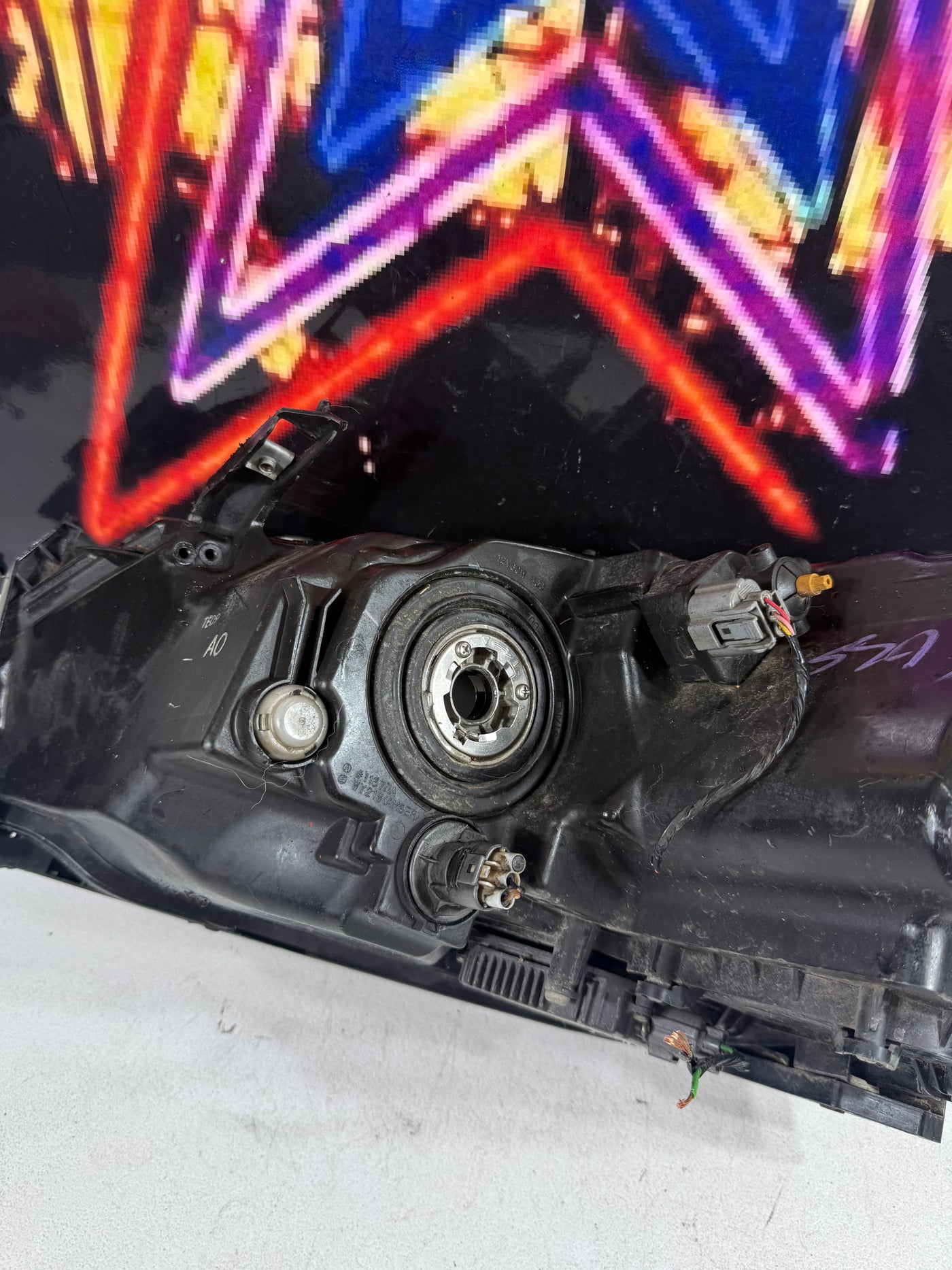 2005-2008 ACURA RL RIGHT PASSENGER SIDE HEADLIGHT XENON HID OEM