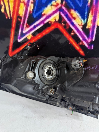 2005-2008 ACURA RL RIGHT PASSENGER SIDE HEADLIGHT XENON HID OEM