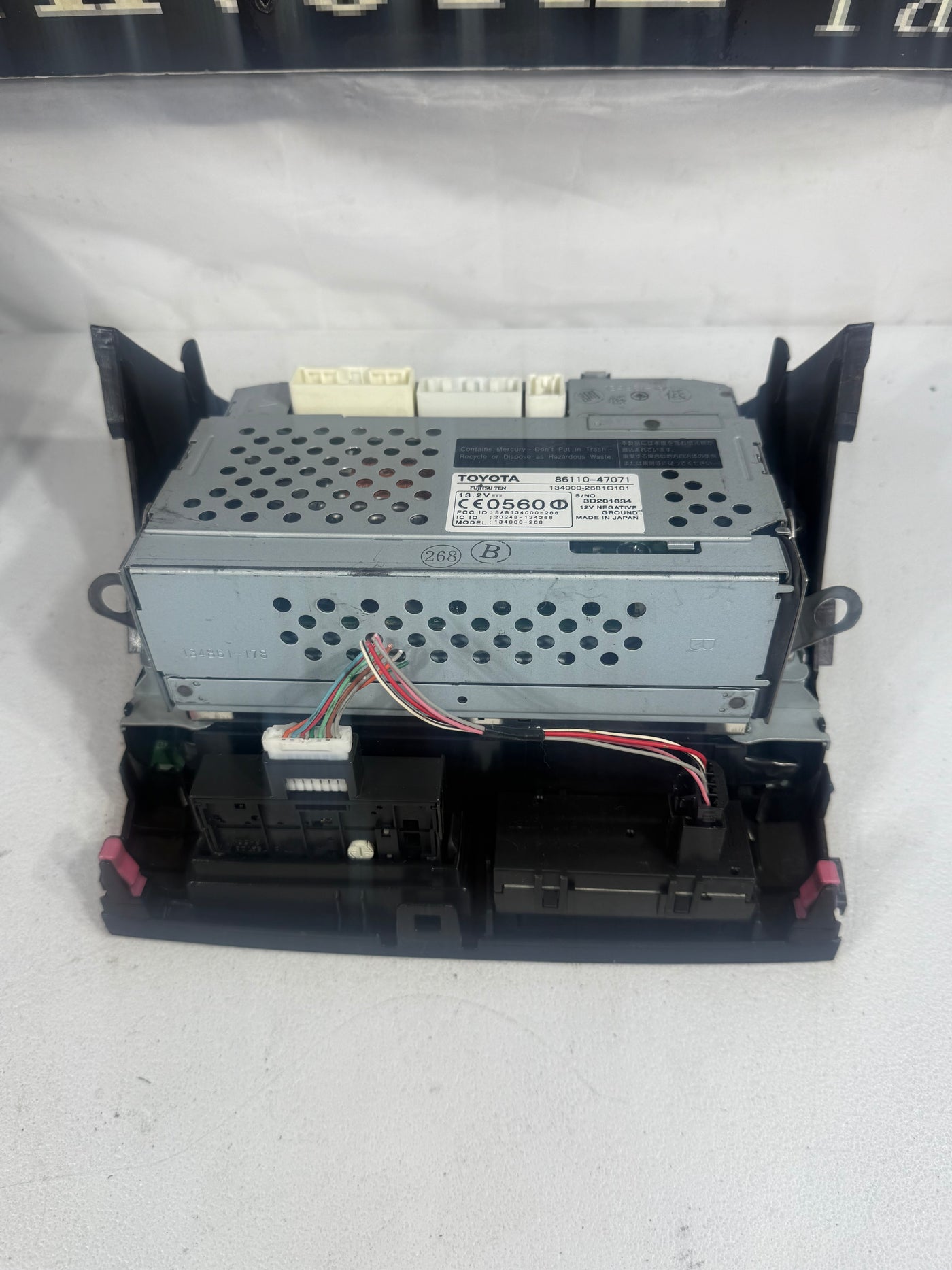04 - 05 TOYOTA PRIUS NAVIGATION GPS RADIO DISPLAY SCREEN MFD 86110-47071 OEM
