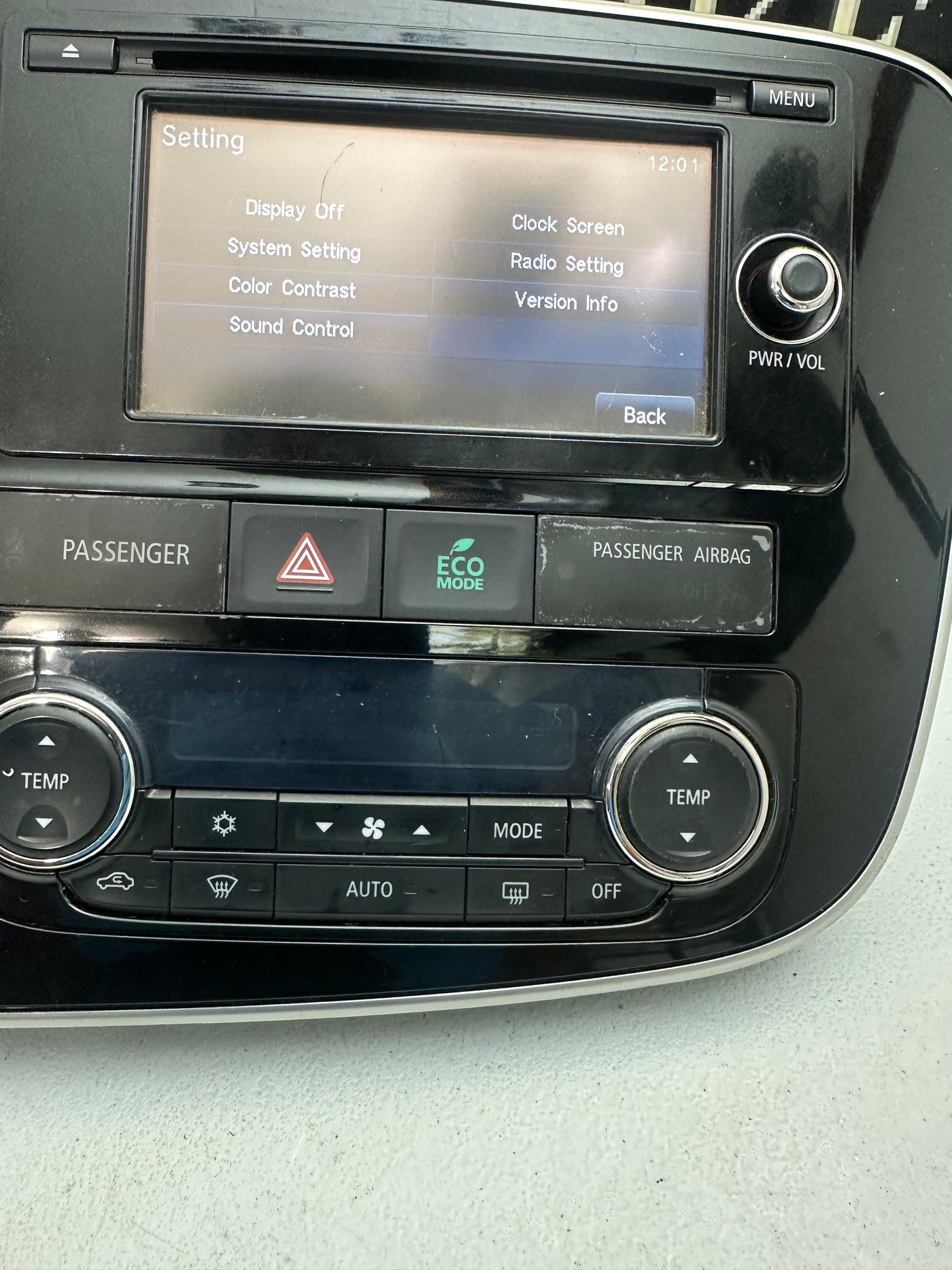 2014-2015 Mitsubishi Outlander AM FM Radio Receiver 6.10 Screen OEM