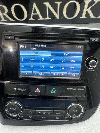 2014-2015 Mitsubishi Outlander AM FM Radio Receiver 6.10 Screen OEM