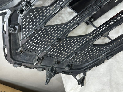 Grille Grill 2018-2020 Chevrolet Traverse 23376131 OEM