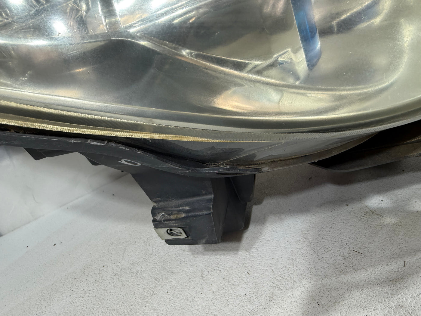 2008-2012 Buick Enclave Right Passenger Headlight Xenon Hid One Ballast 5 WIERS OEM
