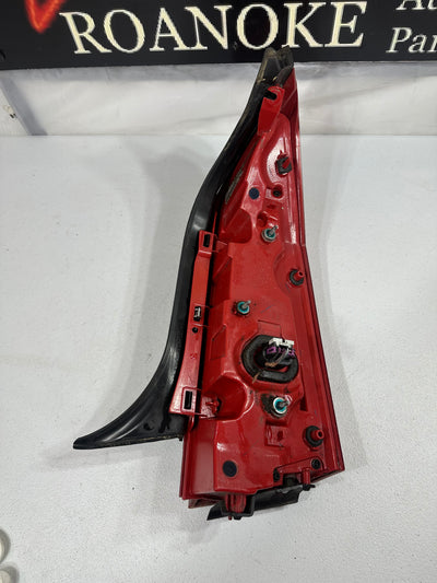2013-2018 CADILLAC ATS REAR LEFT DRVER SIDE TAIL LIGHT TAILLIGHT LAMP OEM