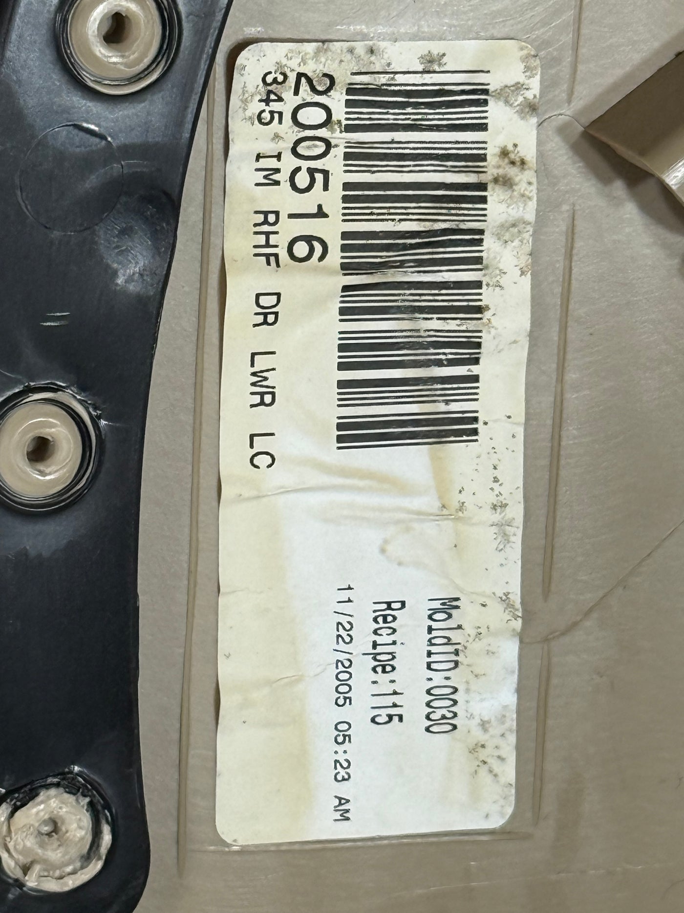 2006 - 2010 HUMMER H3 Door Panel Front Right Passenger Side OEM