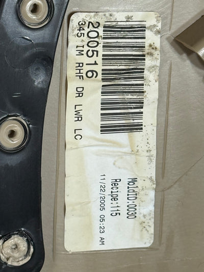 2006 - 2010 HUMMER H3 Door Panel Front Right Passenger Side OEM