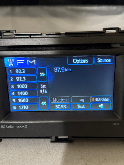 2012-2015 Toyota Prius AMFM Navigation Radio Receiver Display Screen 86140-47060