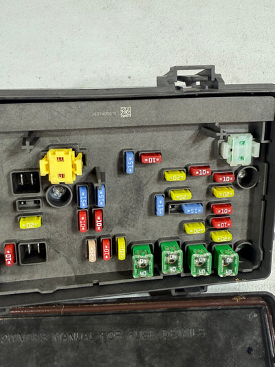 2008 2009 Dodge Avenger Chrysler Sebring TIPM Power Module Fuse Box P68048352AA