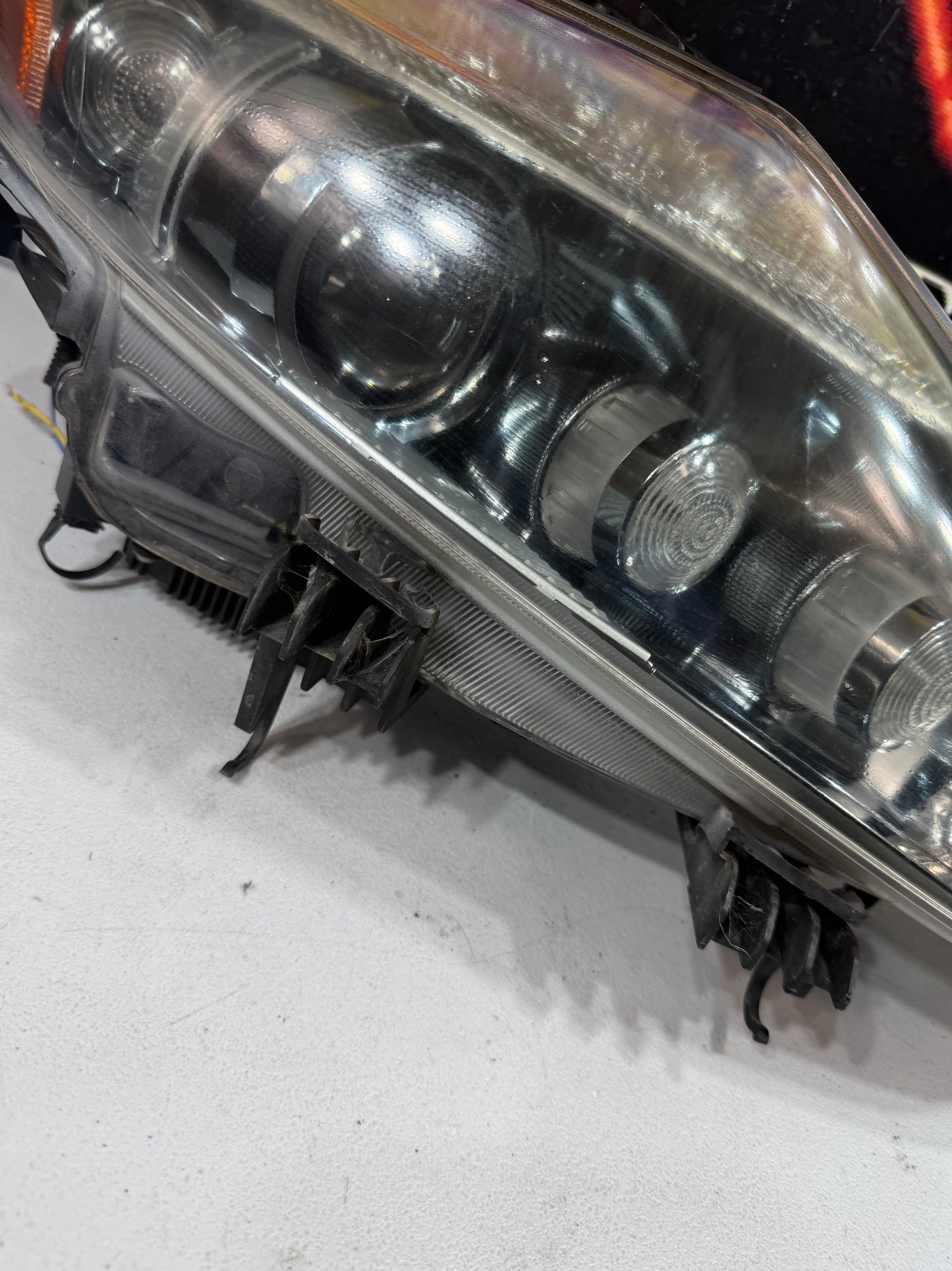 2009-2014 Nissan Murano RH Passenger Side Adaptive Xenon HID Headlight OEM