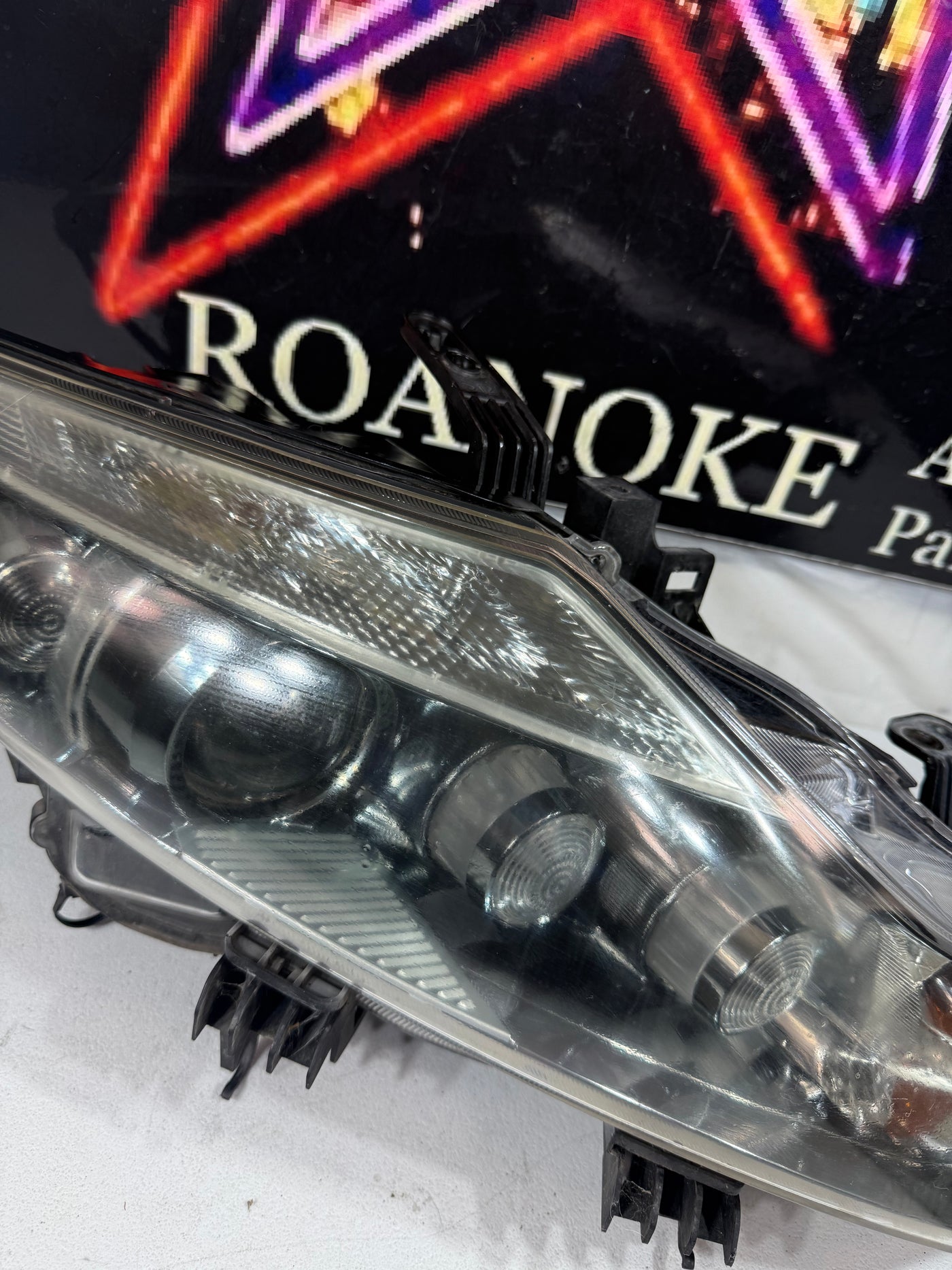 2009-2014 Nissan Murano RH Passenger Side Adaptive Xenon HID Headlight OEM
