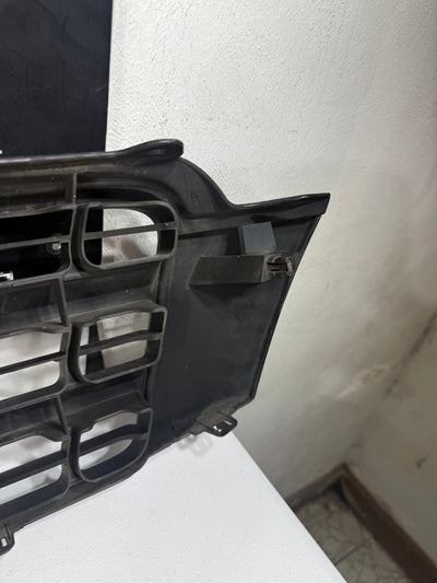2001 2002 2003 Toyota Highlander Front Upper Grille Grill With Emblem OEM BLUE