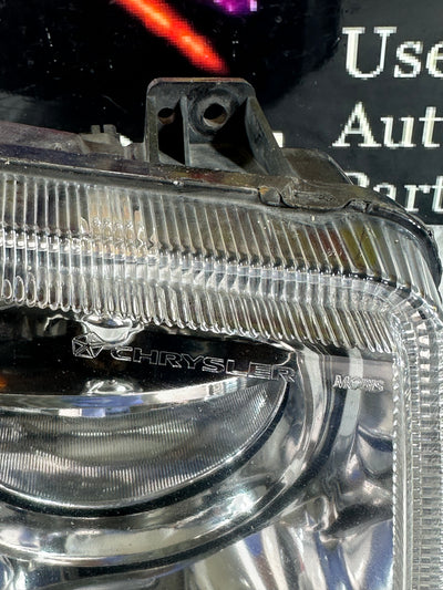 Pasenger Right Headlight Xenon HID Fits Chrysler 300 2005-2010 300 716302 OEM