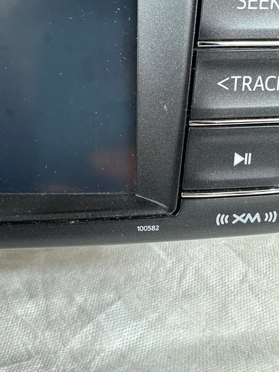 Reman 2015-2018 Toyota RAV4 OEM HD Radio Touch Screen CD Player Gracenote 100582