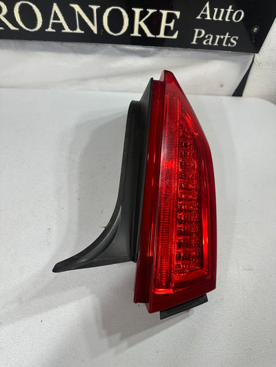2013-2018 CADILLAC ATS REAR RIGHT passenger SIDE TAIL LIGHT TAILLIGHT LAMP OEM