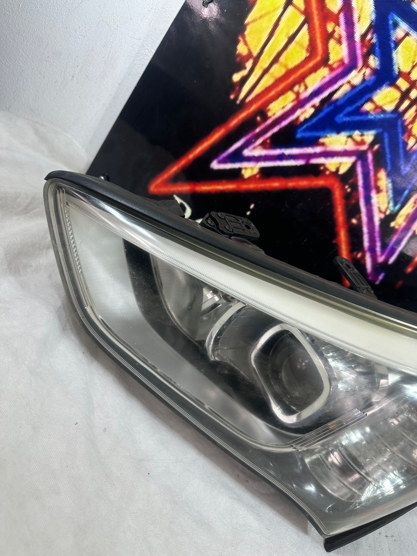 Driver Headlight Korea Built Halogen Fits 13-16 SANTA FE 301732