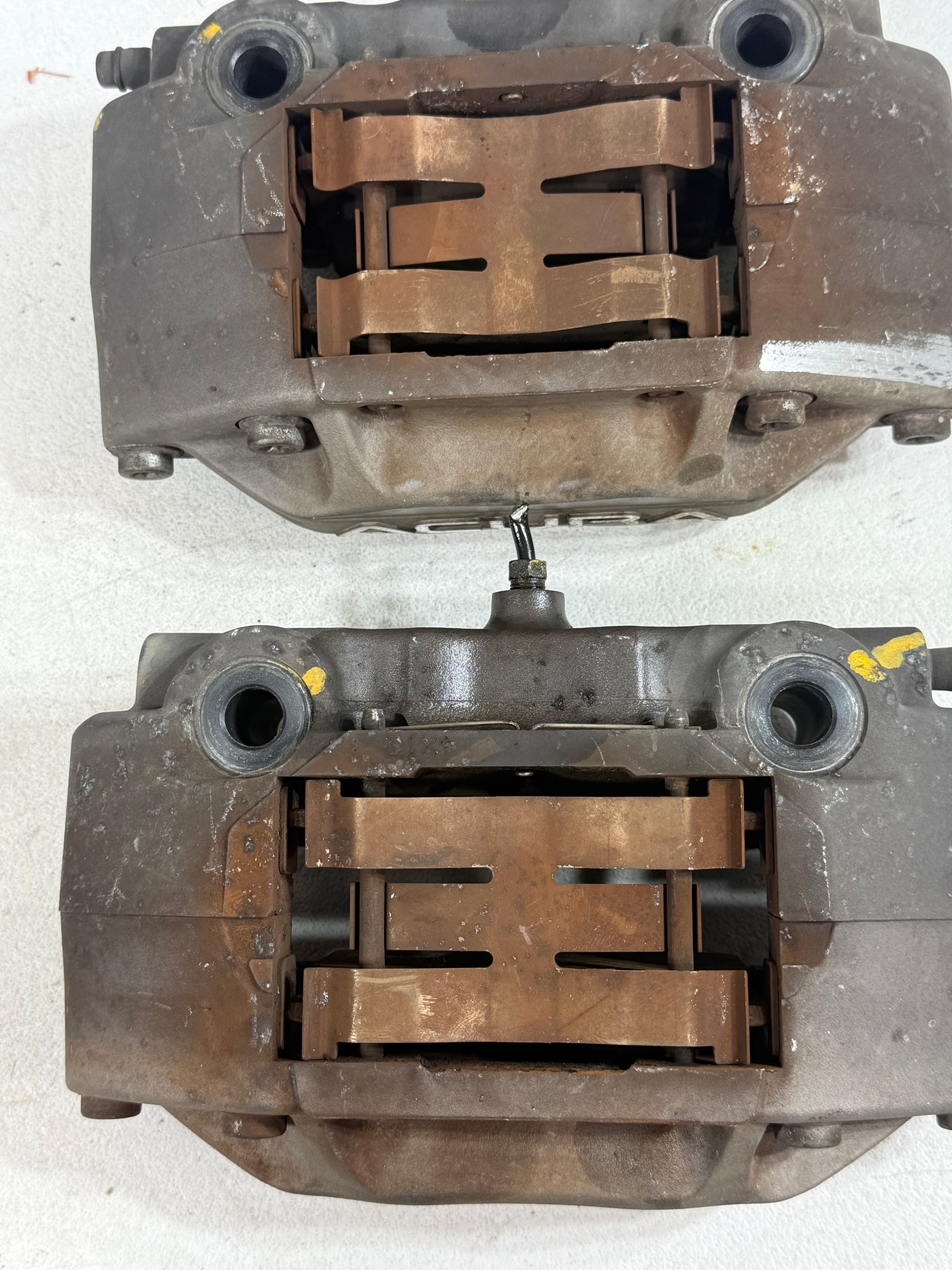 2005-2012 Acura RL Advics Front Left Right 4 Piston Brake Calipers (Pair) OEM