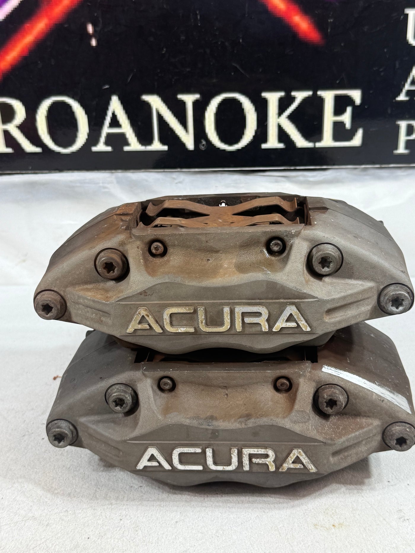 2005-2012 Acura RL Advics Front Left Right 4 Piston Brake Calipers (Pair) OEM