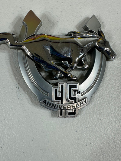 2009 Ford Mustang 45th Anniversary Fender Emblem Right FoMoCo 9R33-16098-AA OEM