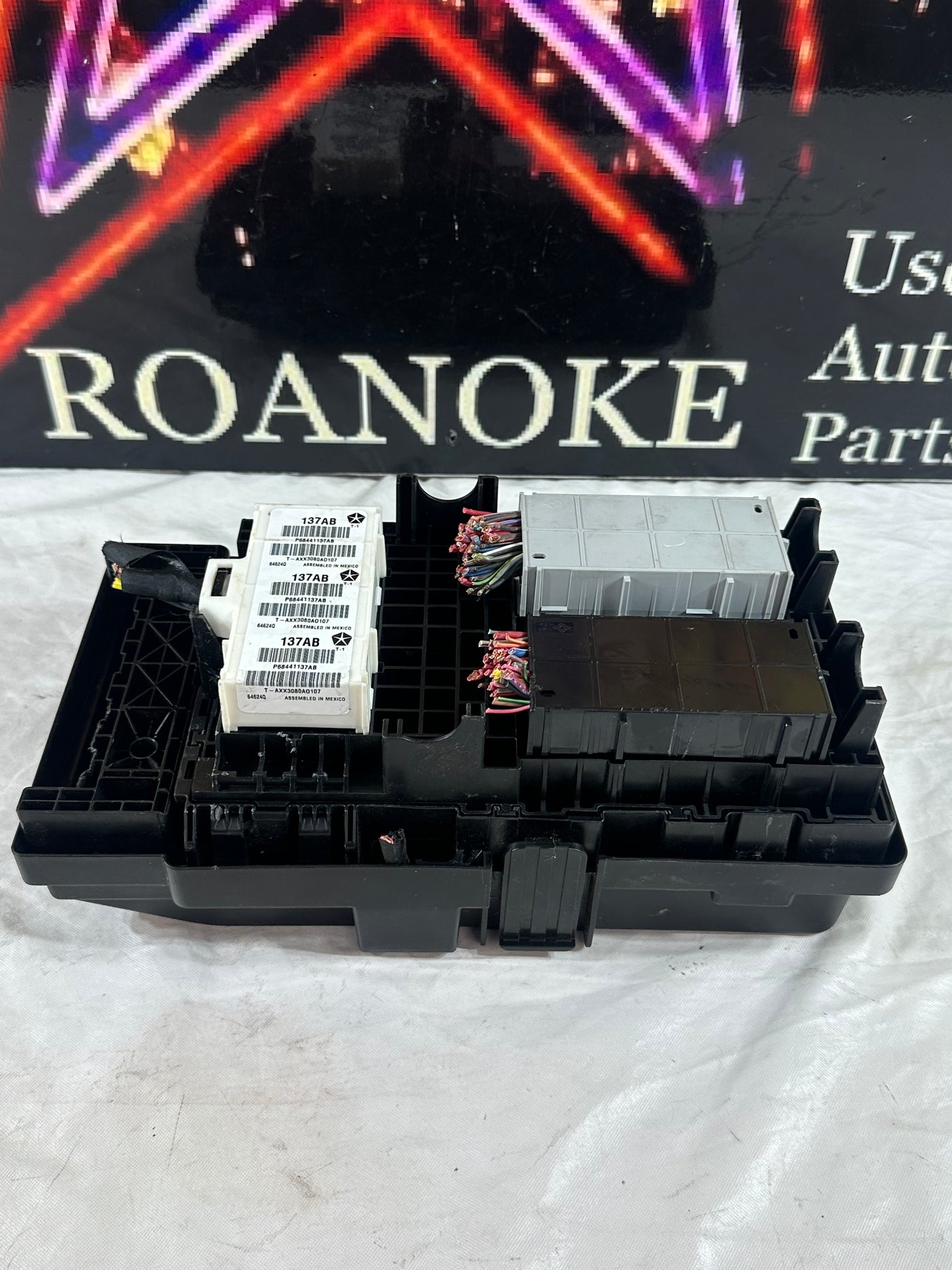 2021 JEEP CHEROKEE INTELLIGENT POWER DISTRIBUTION FUSE BOX BLOCK OEM