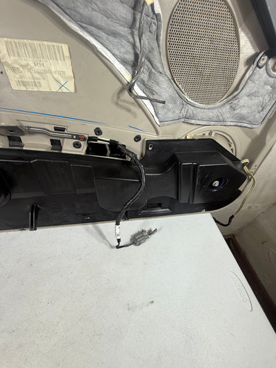 OEM 2010 - 2014 FORD MUSTANG COUPE RIGHT PASSENGER DOOR PANEL BEIGE SHAKER