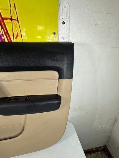 2006 - 2010 HUMMER H3 Door Panel Front Right Passenger Side OEM