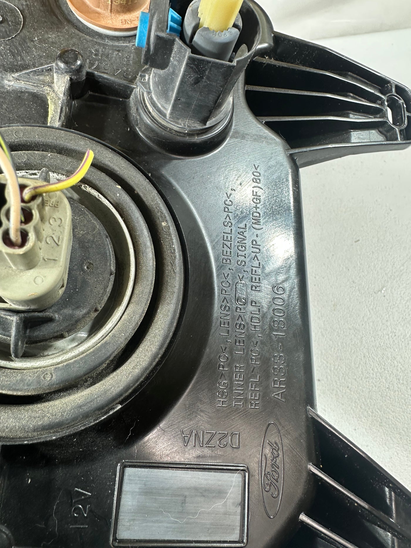 2010-2012 Ford Mustang Driver Left SIDE Halogen Head Light Headlight OEM