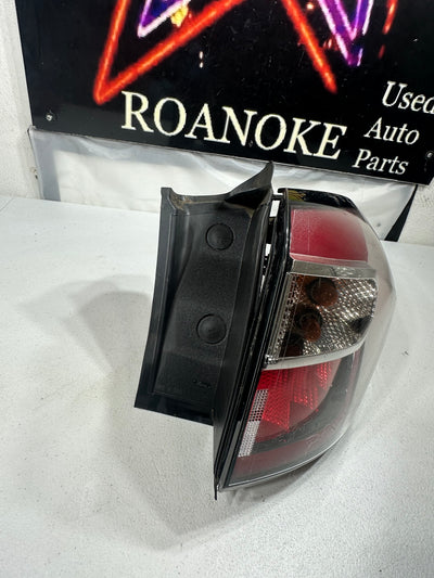 17 18 FORD ESCAPE Tail Light Assembly Right Passenger Side OEM E1425