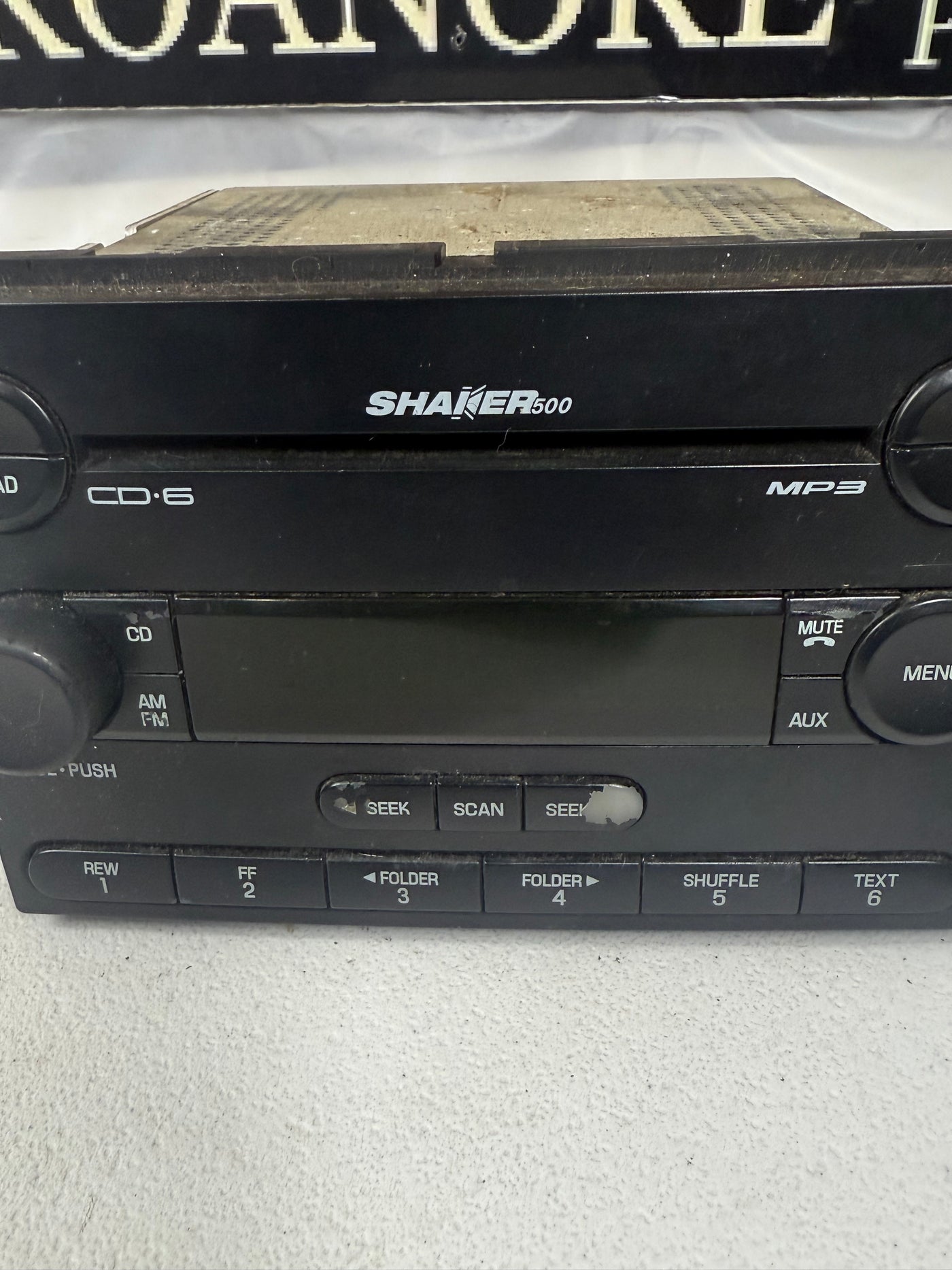 2008-09 FORD MUSTANG SHAKER RADIO STEREO HEAD UNIT CD PLAYER MP3 8R3T-18C815-GE