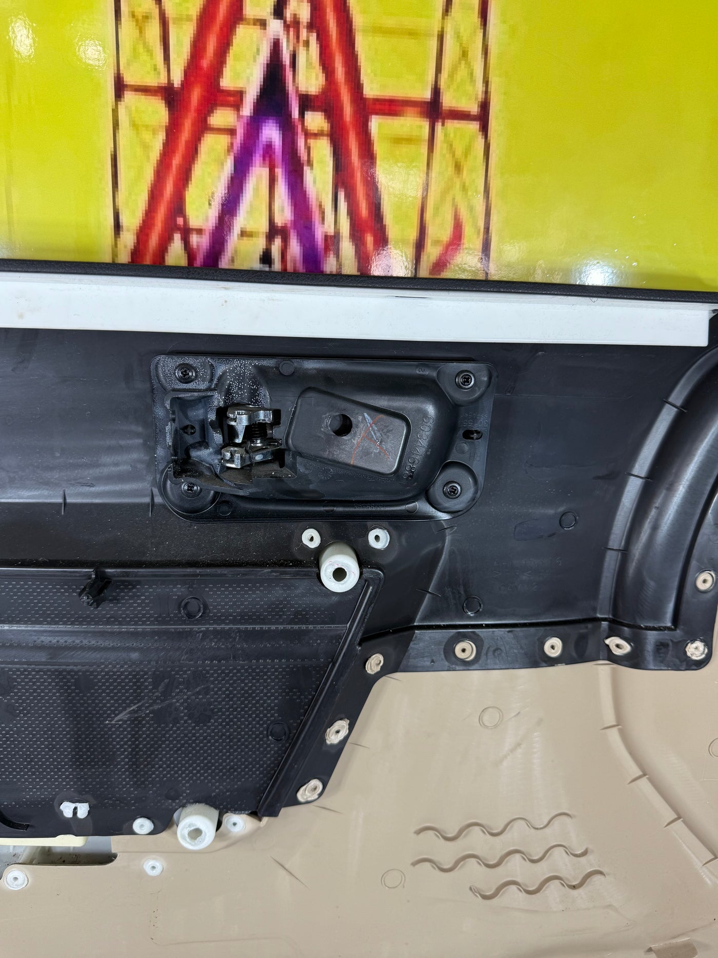 2006 - 2010 HUMMER H3 Door Panel Front Right Passenger Side OEM