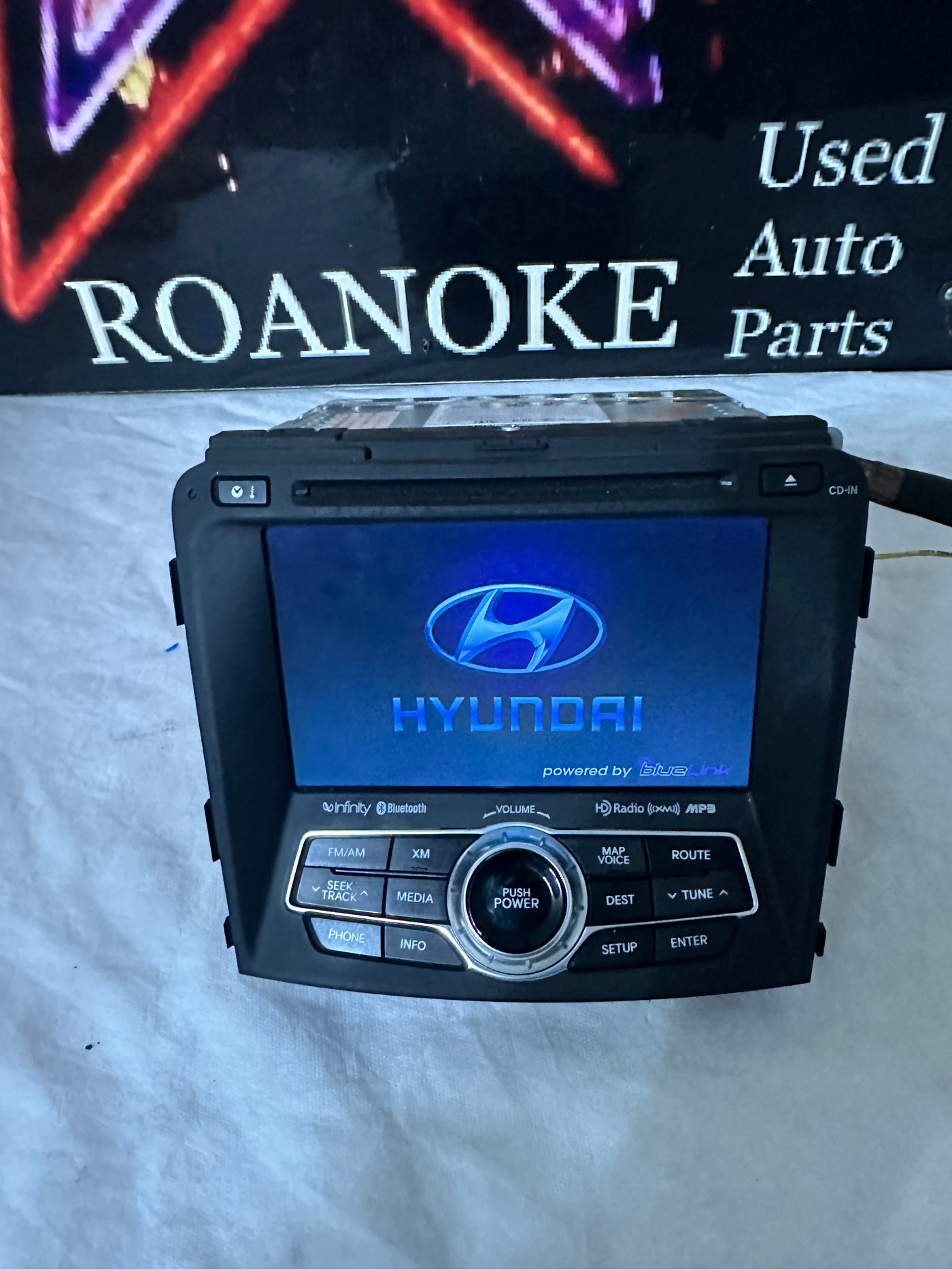 2011-2013 Hyundai Sonata AM FM SAT MP3 Radio Navigation Bluetooth Screen