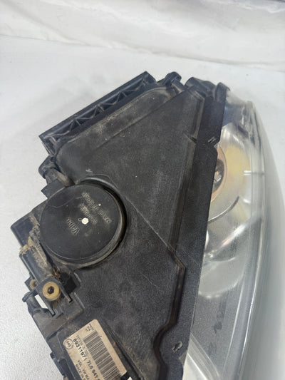 2004 2005 2006 2007 Volkswagen Touareg Xenon HID Headlight Driver Side OEM