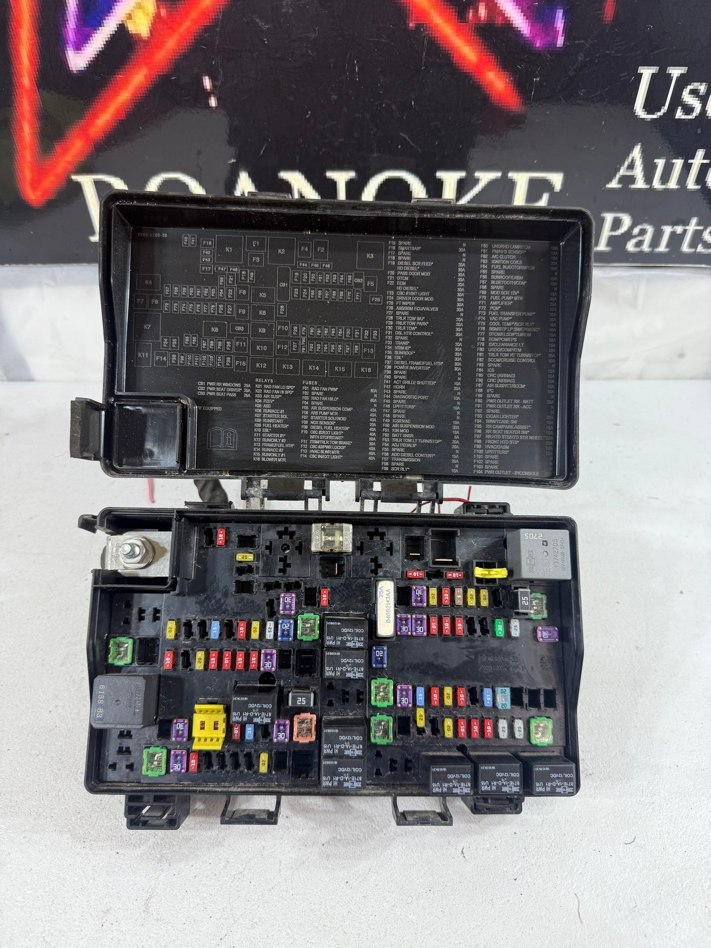 2017 RAM 1500 INTEGRATED POWER CONTROL MODULE FUSE BOX TIPM 683223713AB OEM