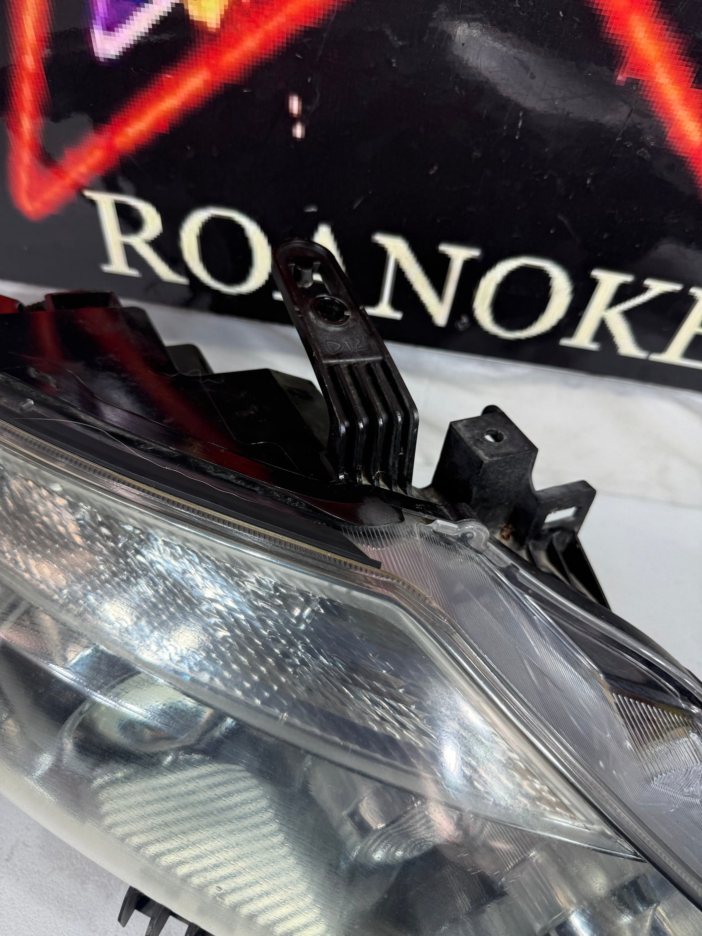 2009-2014 Nissan Murano RH Passenger Side Adaptive Xenon HID Headlight OEM
