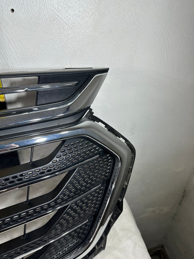 Grille Grill 2018-2020 Chevrolet Traverse 23376131 OEM