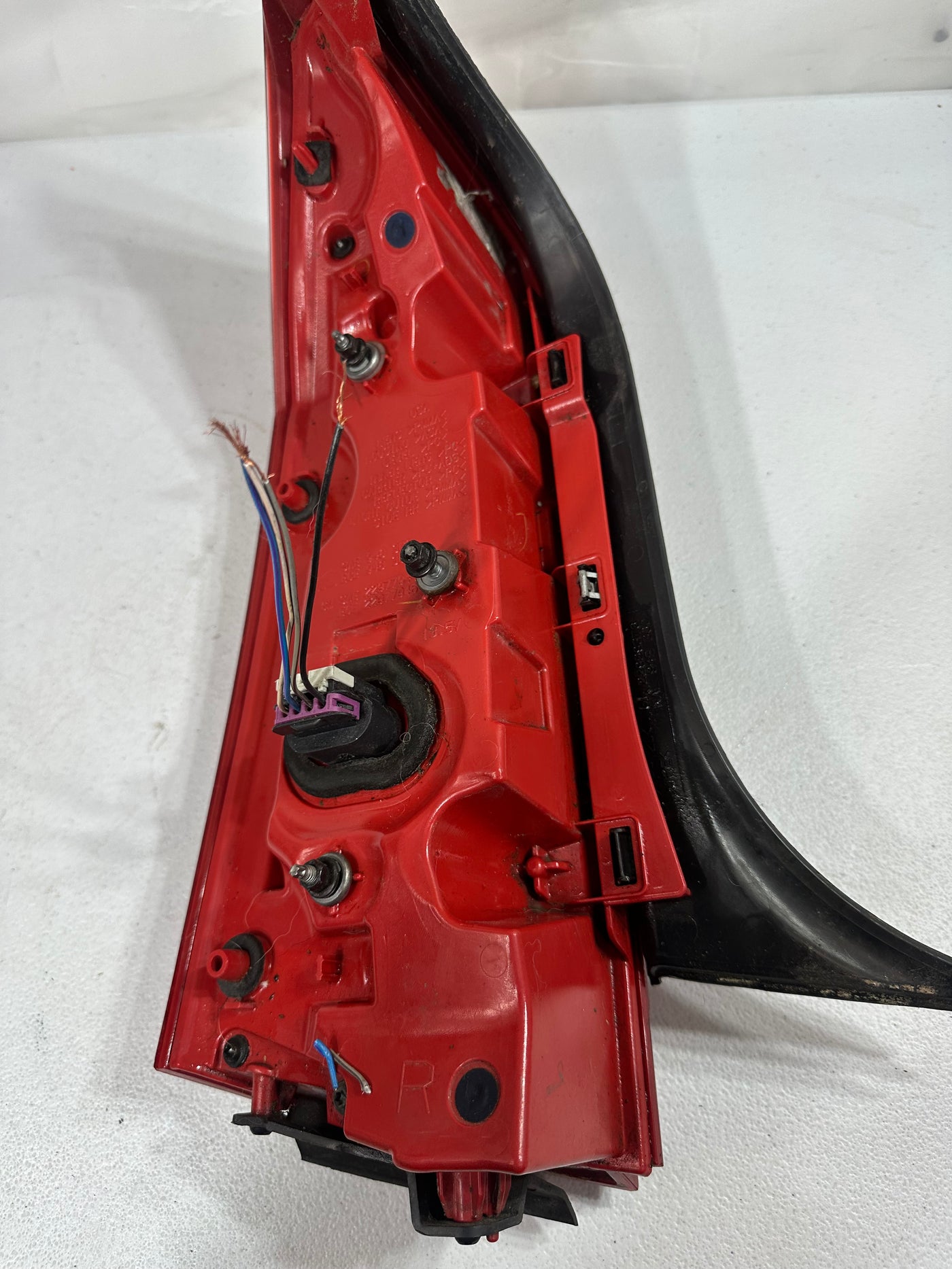 2013-2018 CADILLAC ATS REAR RIGHT passenger SIDE TAIL LIGHT TAILLIGHT LAMP OEM