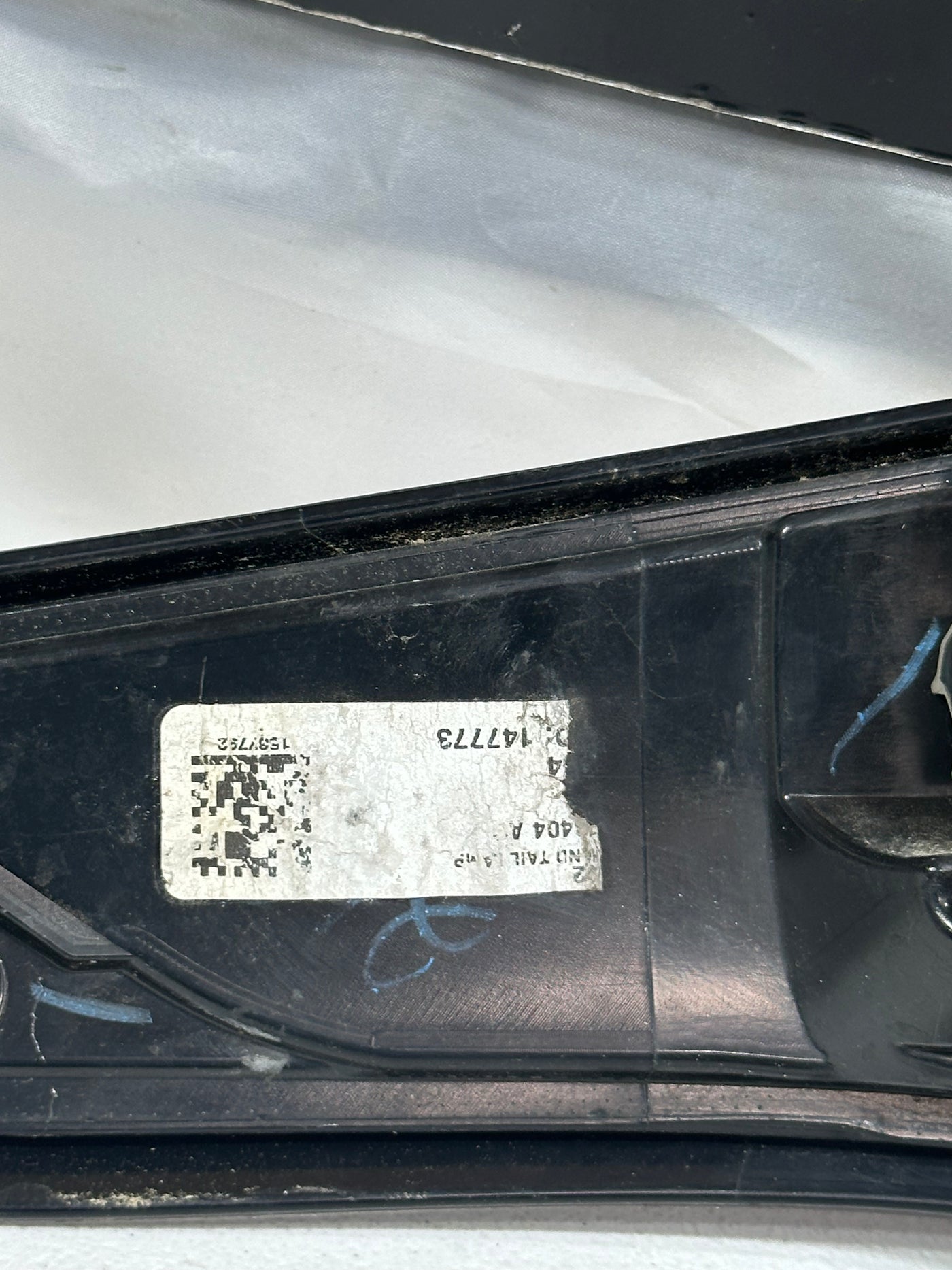 17 18 FORD ESCAPE Tail Light Assembly Right Passenger Side OEM E1425