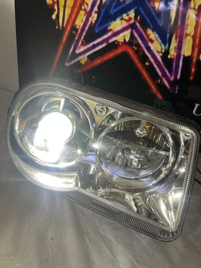 Pasenger Right Headlight Xenon HID Fits Chrysler 300 2005-2010 300 716302 OEM