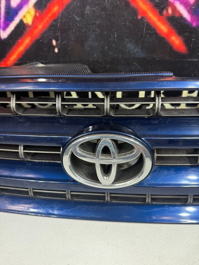 2001 2002 2003 Toyota Highlander Front Upper Grille Grill With Emblem OEM BLUE