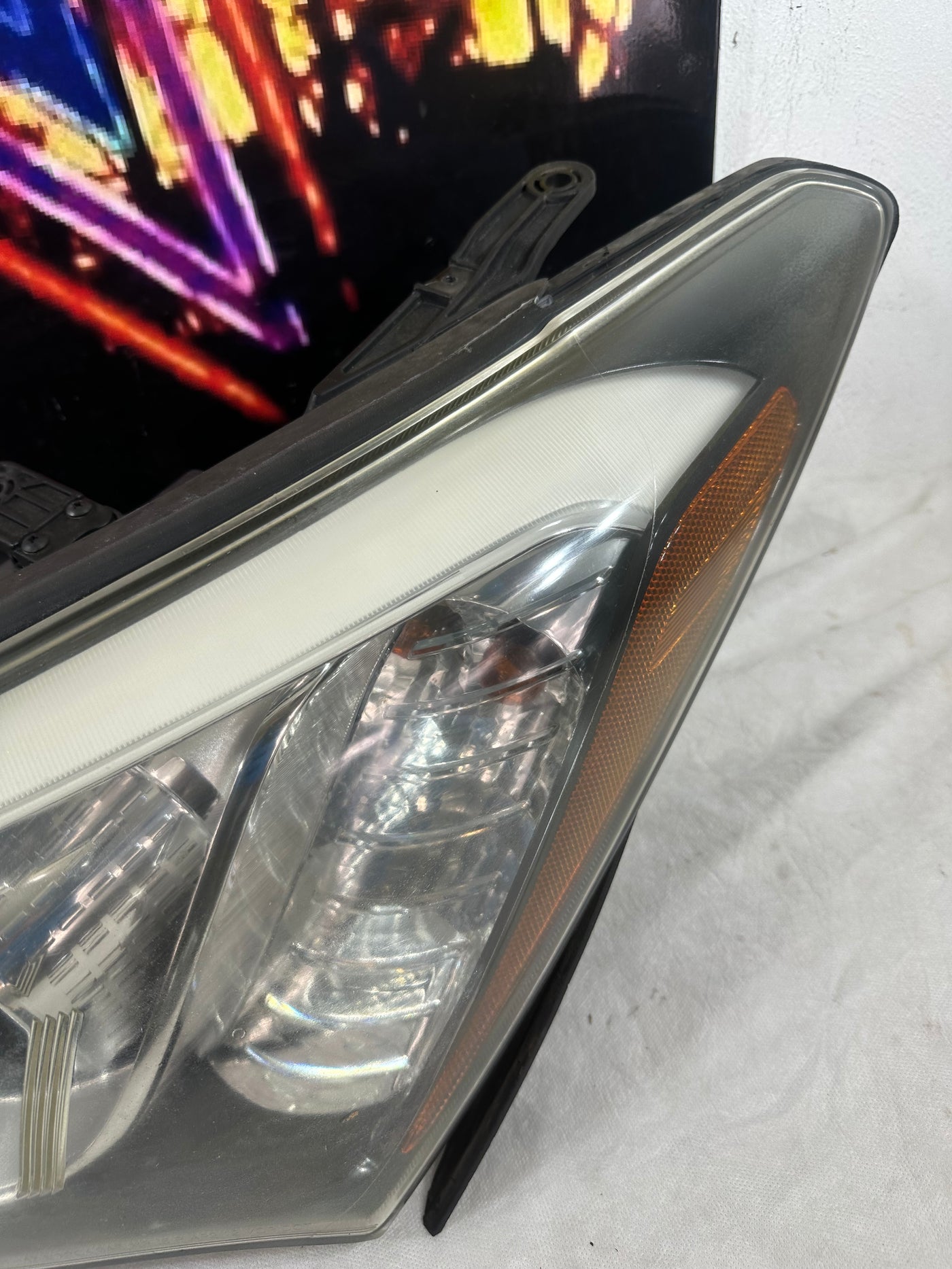 Driver Headlight Korea Built Halogen Fits 13-16 SANTA FE 301732