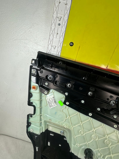 2010 2011 MERCEDES BENZ C-CLASS C300 Front Door Interior Panel Passenger front right side