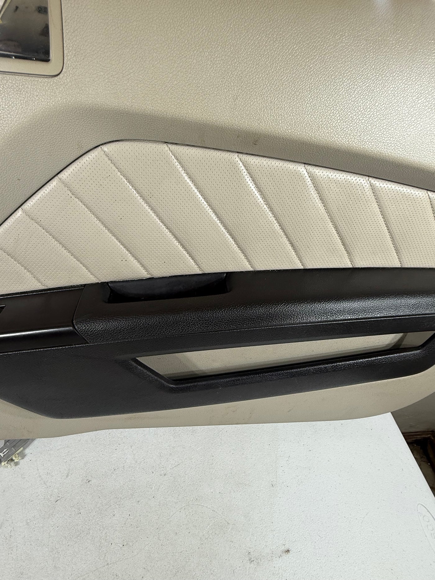 OEM 2010 - 2014 FORD MUSTANG COUPE RIGHT PASSENGER DOOR PANEL BEIGE SHAKER