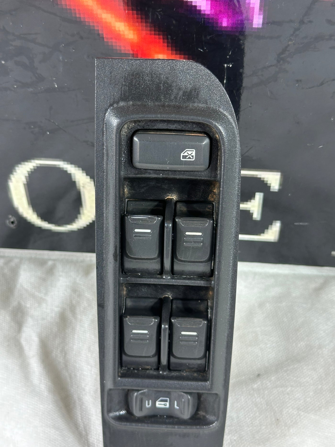 2006-2010 HUMMER H3 DRIVER MASTER POWER DOOR WINDOW MIRROR SWITCH OEM