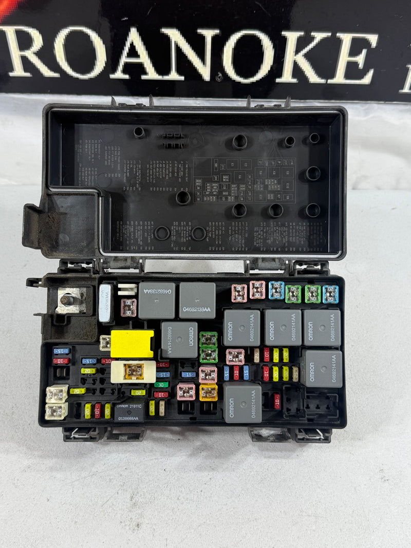 2010 Jeep Wrangler JK Totally Integrated Power Module Fuse Box TIPM 04692298AE