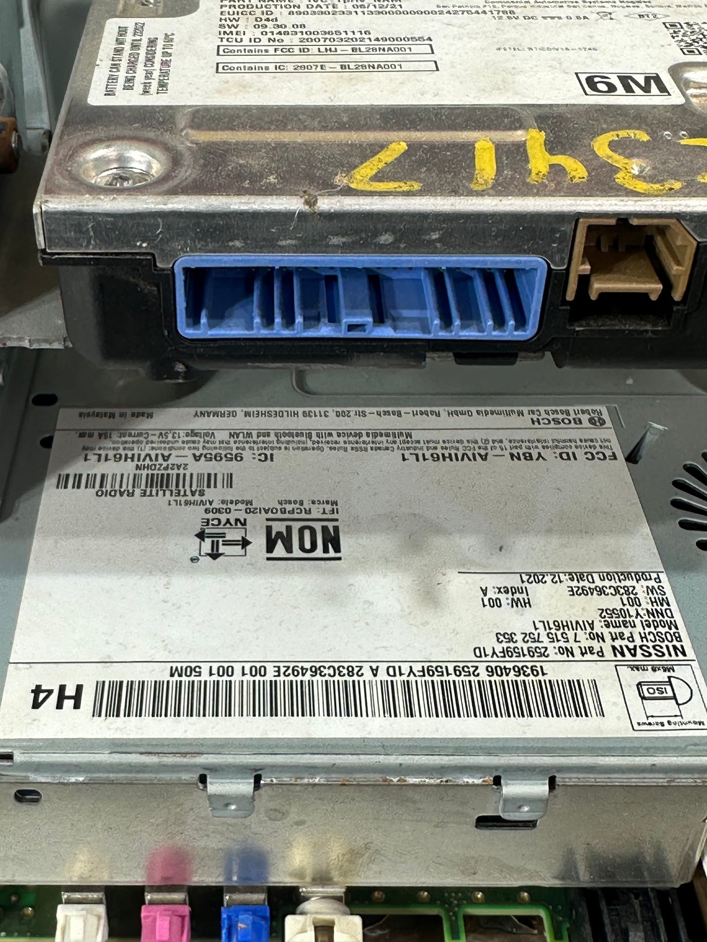2020- 2022 Nissan Titan XD OEM Navigation AM FM Radio Stereo Receiver