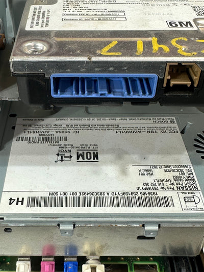 2020- 2022 Nissan Titan XD OEM Navigation AM FM Radio Stereo Receiver