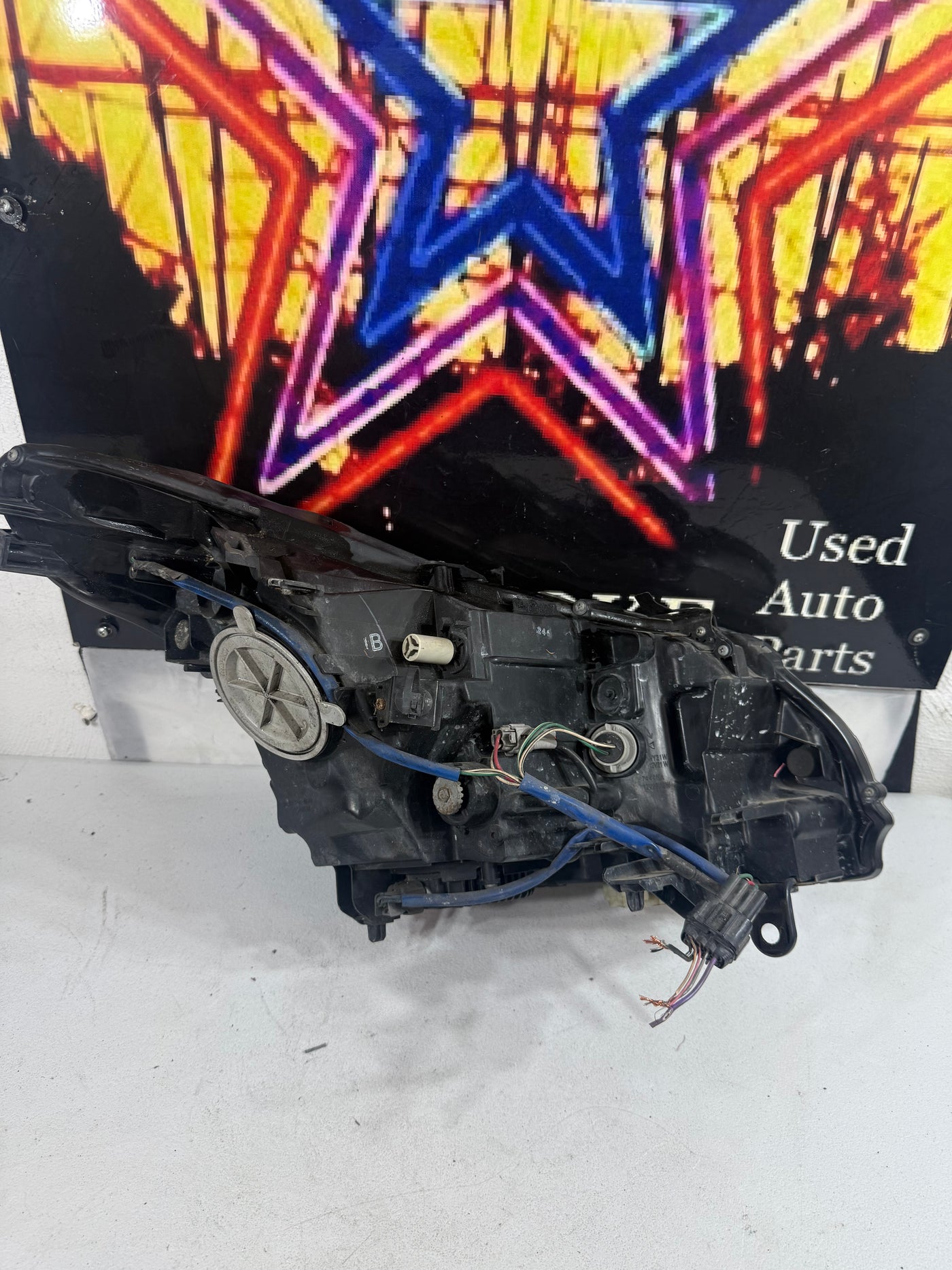 2010-2013 Infiniti G25 G37 Sedan Front Left Side Xenon HID Headlight OEM SMOKED