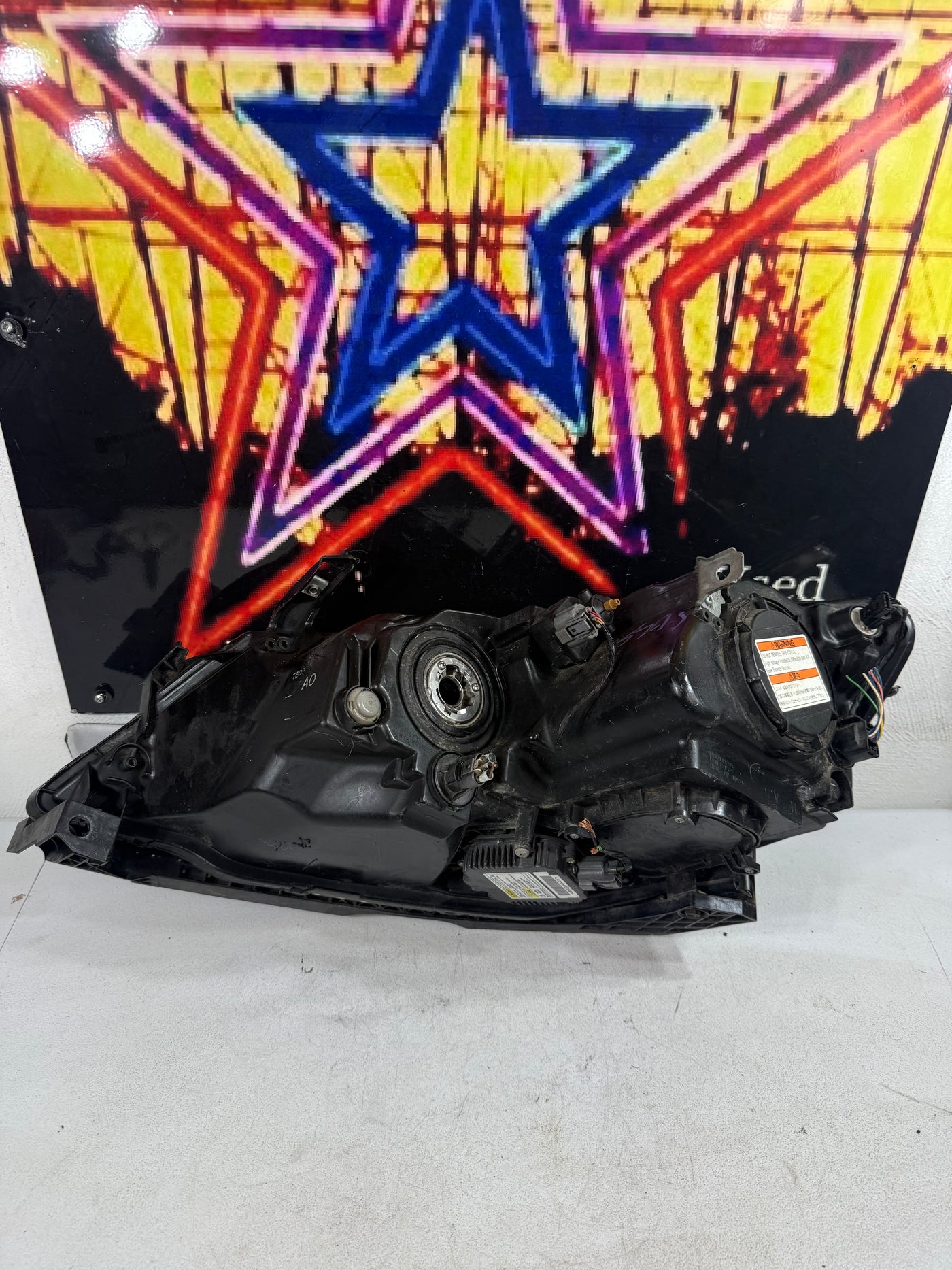 2005-2008 ACURA RL RIGHT PASSENGER SIDE HEADLIGHT XENON HID OEM