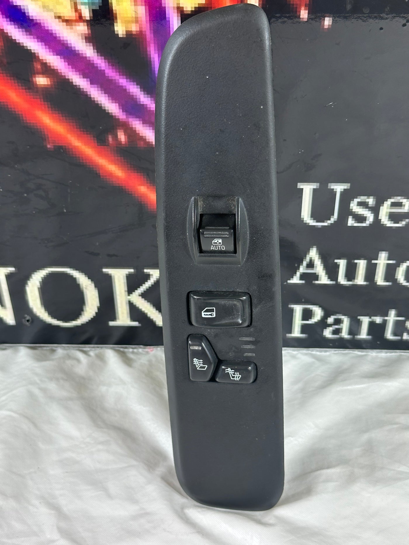 2006-2008 Isuzu Ascender Right Passengers Power Master Window Heated Switch OEM