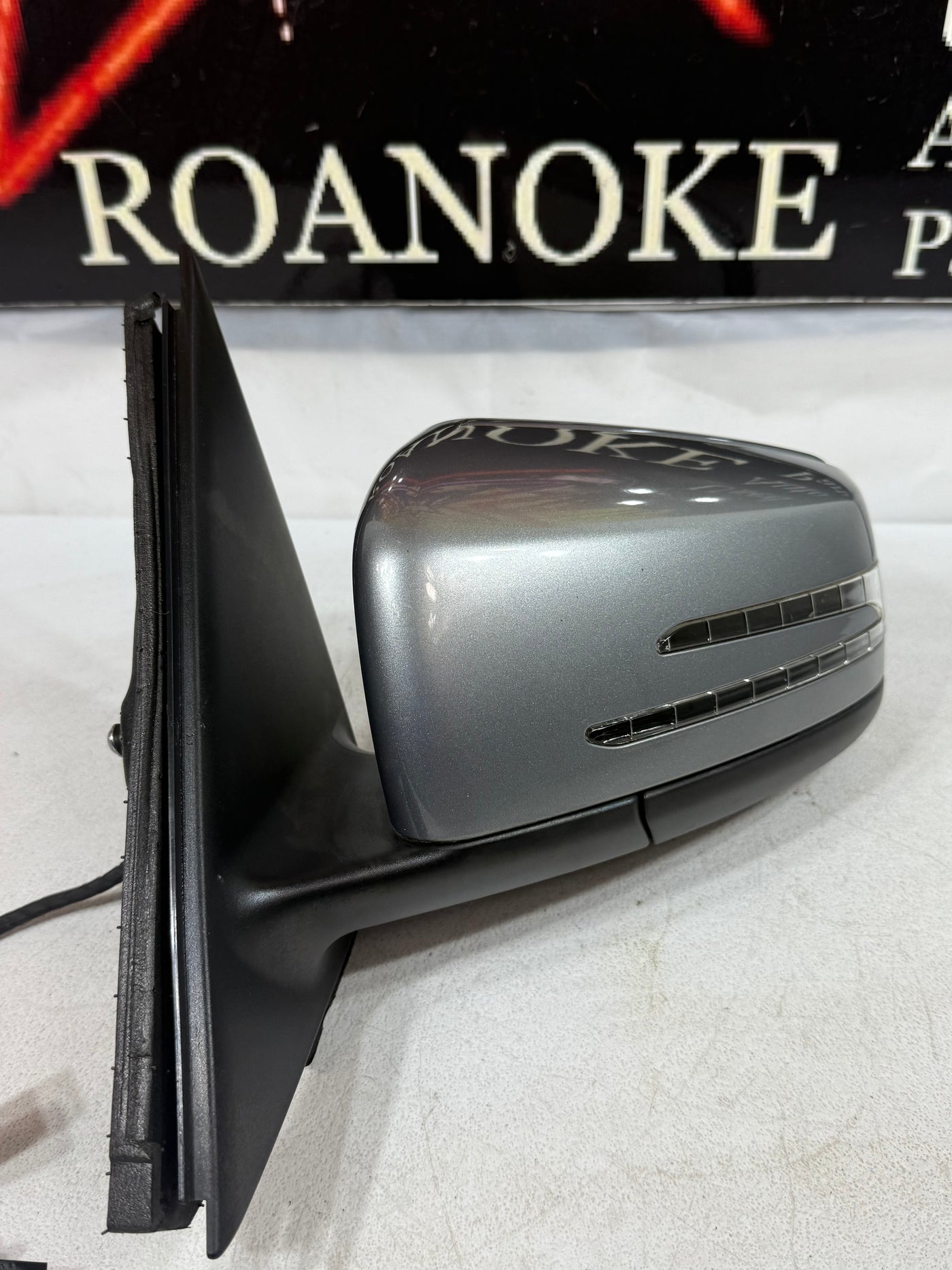 2010-2012 MERCEDES BENZ GLK350 Driver Side (L) Mirror OEM 792